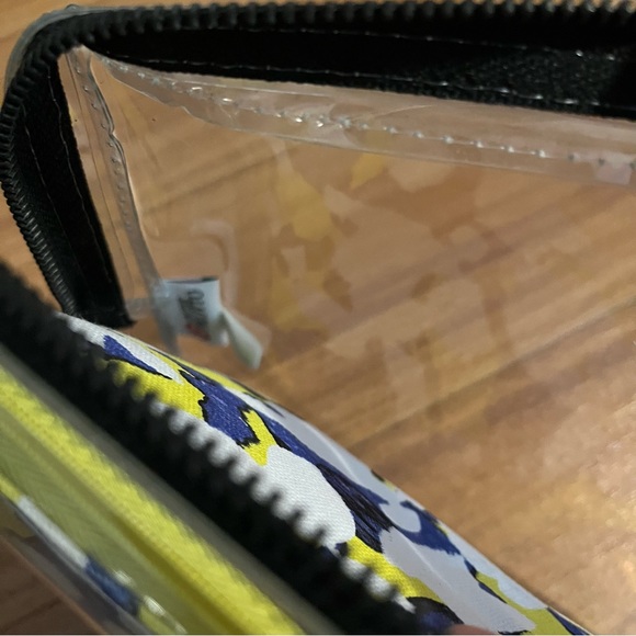 New with tag Peter Pilotto cosmetic bag - Picture 3 of 5